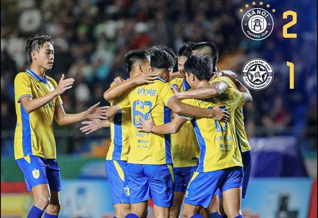 Hình ảnh người dùng kiểm soát dữ liệu cá nhân trên màn hình, tượng trưng cho quyền riêng tư và quản lý thông tin của banca29 cổng game